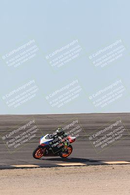 media/Oct-30-2025-Racers Edge (Thu) [[dabbdaf680]]/3-B Group/Session 2 (Bowl Exit)/